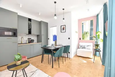Image de Charmant et cosy appartement coloré à côté de la Tour Eiffel