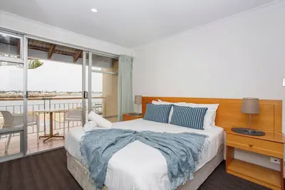Image de This apartment is a 2 bedroom(s), 1 bathrooms, located in Fremantle, Wa.