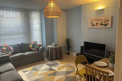 Image de Charming Seafront Retreat in Viking Bay - Dog Friendly!