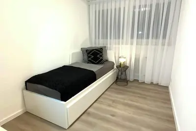 Image de Art of Apartment Brühl 5 minutes from Phantasialand complete apartment