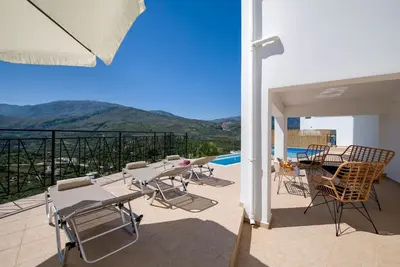 Image de Villa Summer TIme - Sea View - Jacuzzi - Private pool