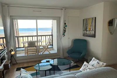 Image de Appartement rénové 3 pièces, balcon vue mer, parking, internet, pour 4 pers.