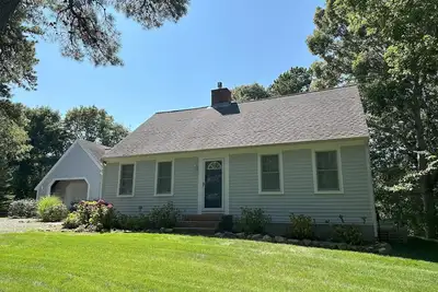 Bpope - Just Listed! Spacious Oasis minutes to Cc Rail Trail & Beaches