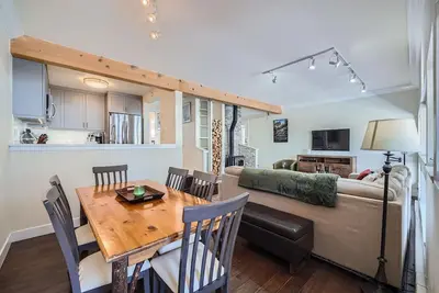 Image de Welcoming 2-bedroom entire condo with WiFi in Vail on Bus Route great view