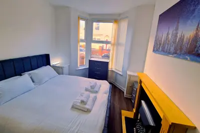 Image de Spacious Modern Home by Liverpool Football Stadium