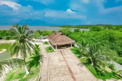 Image de 5-bedroom Prestige Island getaway