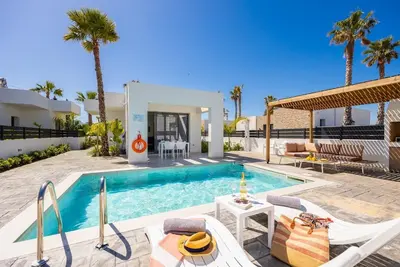Image de Villa Salty Sun 1 - Deux Chambres Villa, Couchages 5