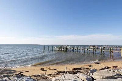 Image de Kent Island Waterfront | Pub | Outdoor Dining | Stunning View