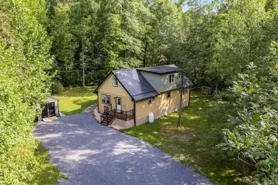 Image de Tuscarora Mountain Retreat - Hot tub, hiking, cozy