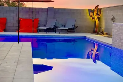 Image de Estrella Skies Backyard Delight