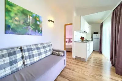 Image de Luxury Holiday Home with Jacuzzi and Terrace #1