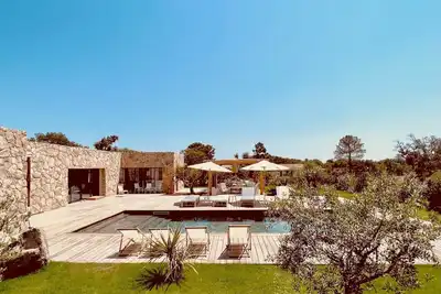 Villa récente en pierre de taille à 5 min des belles plages du sud de la Corse
