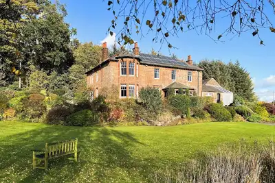 Image de 5 chambres à coucher à Kirkdale