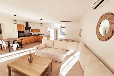 Image de Maison entière au coeur du village provençal : Le Mas Rion