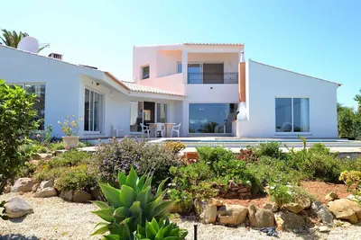 Image de Villa Salema (Ak-M4)\n