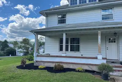 Image de Spacious 4-bedroom house in lovely Belleville with WiFi, Ac