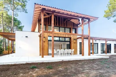 Image de Biscarrosse Lac Villa de charme Pmr climatisée avec vue sur le golf  pour 8/10 personnes