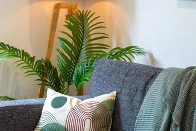 Image de Central Convenience: Stroll to Margaret Mahy Park