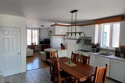 Image de Bel appartement 3 chambres. À quelques minutes du centre-ville!