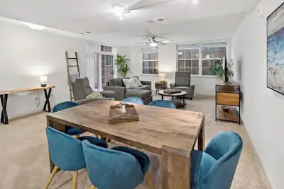 Image de Lovely 3-Bedroom Townhouse Apartment