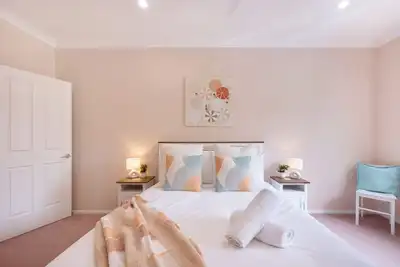 Image de Peachy: Cute + comfortable Jervis Bay beach house, walk to Nelsons & Orion Beach