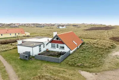 Image de \"Amina\" - 50m from the sea by Interhome