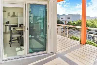 Image de Large studio with terrace and separate bedroom