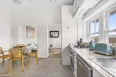 Image de 1-Bed Manly Pad by Beach, Restaurants & Ferry