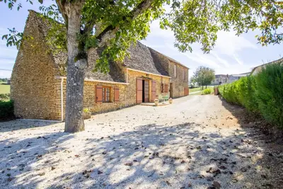 Image de Maison rustique en pierres proche de Sarlat, jardin, 6 pers.