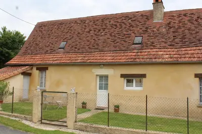Maison périgourdine avec jardin privé, cheminée, animaux acceptés