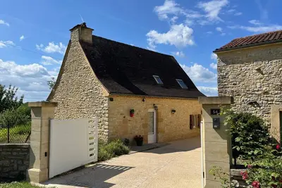 Image de Charmante maison périgourdine avec piscine partagée et Wi-Fi