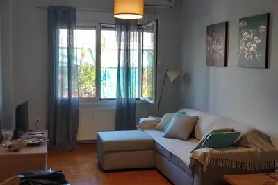 Image de Staying besides Acropolis!