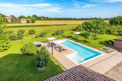 Villa with private pool, Casa delle Noci Country House, Pool and Spa