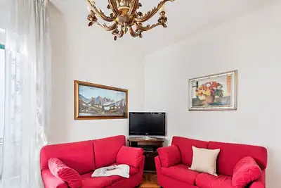 Image de I Fiori 3/16 Apartment by Wonderful Italy