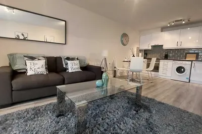 Newly Refurbed 2bd @ Trinity College & Temple Bar