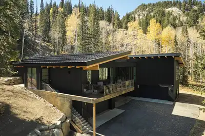 Image de Milly Slopeside by Cottonwood Lodging