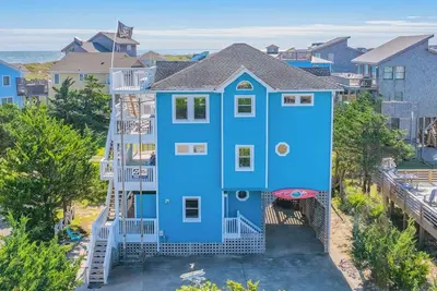 Image de Semi-Oceanfront w/ Hot Tub, Game Room, Wet Bar, Cmty Pool and Tennis/Pickleball