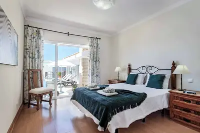 Image de Villa Casa Sol - Quatre Chambres Villa, Couchages 8