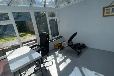 Image de Vue sur Jardin-Maison-Salle de bain privée séparée-Entreprise-4 bed 1 bath