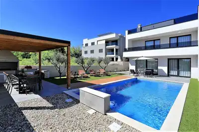 Image de Villa Frantin - Heated Pool, Sauna, Bbq, Activites