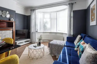 Image de Stylish Newcastle Gem - Sleeps 9 - Parking