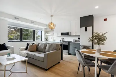 Image de Downtown Collingwood Design Condo for 4 - 146 Hurontario Unit 5
