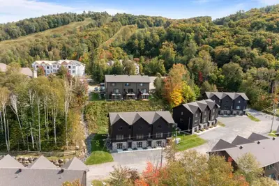 Image de 4bdr Townhouse, Ski In/Out - 72 Mont-Blanc