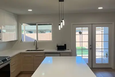 Image de Baseball lovers dream location! 3 Bed \/ 2 Bath house w\/ 2 car garage in Mesa, Az