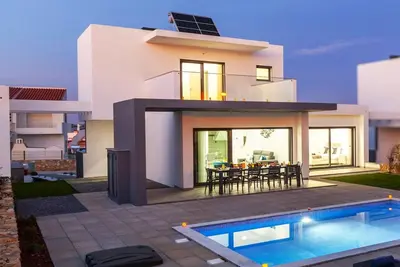 Image de Villa w/ Heatable Pool and Bbq in Albufeira