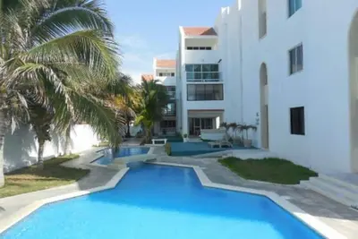 Image de Comfortable and spacious apartment in front of the sea.