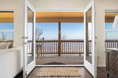 Image de Hawk's View- Mountain Cottage!