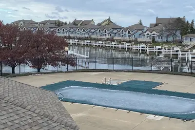 Gorgeous Harbor Village  2 bedroom 2 bathroom condo