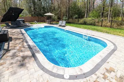 Image de Spacious 4br House in Charming Lewes w/ Private Pool and Hot Tub