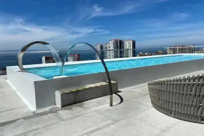 Image de Cozy & Central Marina Pool Gym Sauna